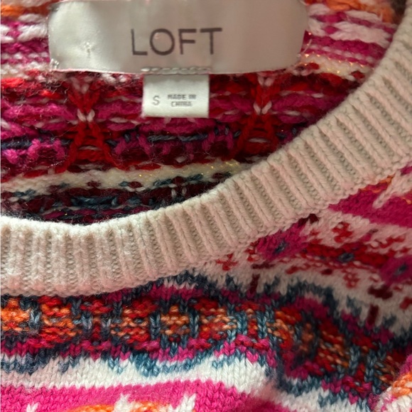 Loft: comfy and vibrant sweater! - Picture 4 of 5